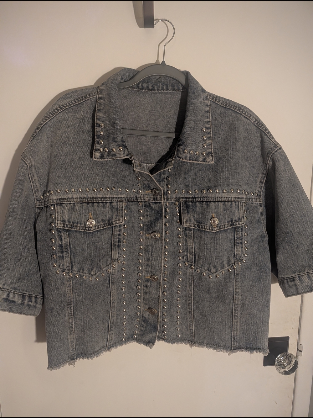 Cropped Studded Plus Size Denim Jacket - Grey Wash